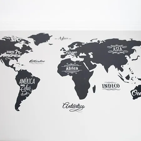 オスタル ラス マルガリータス * タリファ